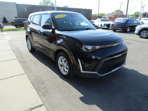 Black 2023 Kia Soul LX