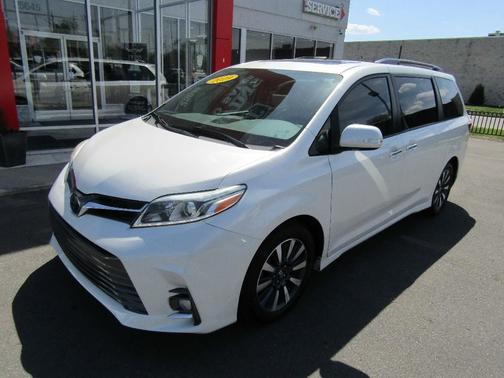 White 2019 Toyota Sienna Limited