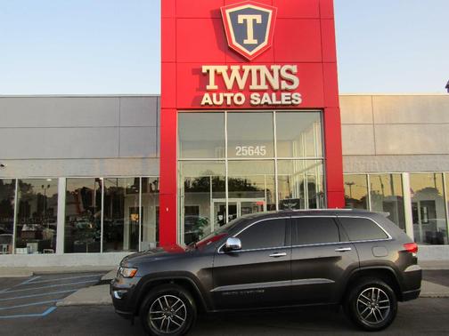Gray 2019 Jeep Grand Cherokee Limited