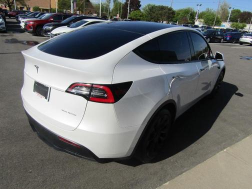 White 2021 Tesla Model Y Long Range