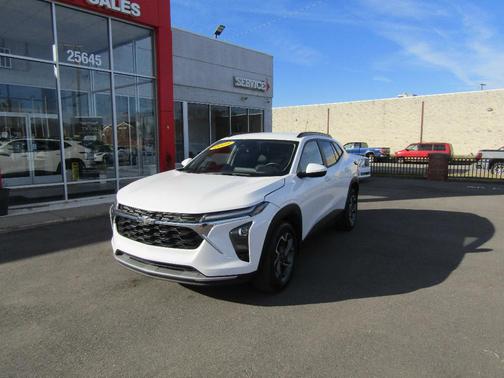 2025 Chevrolet Trax LT