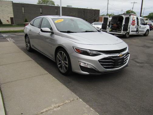 Silver 2021 Chevrolet Malibu LT