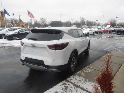 2025 Chevrolet Blazer LT