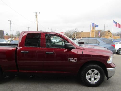 2024 RAM 1500 Classic SLT