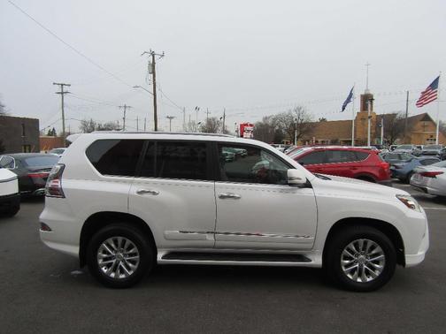 White 2016 Lexus GX 460 Base