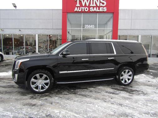 2018 Cadillac Escalade ESV Luxury