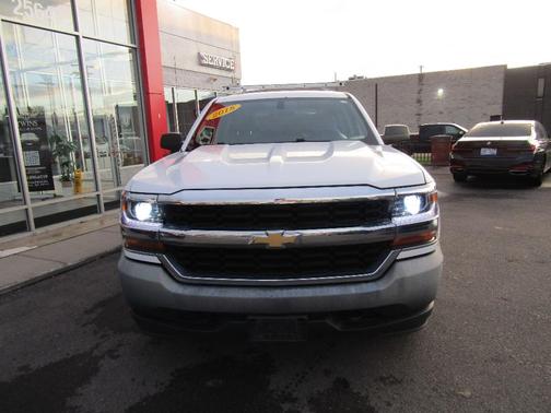 White 2018 Chevrolet Silverado 1500 WT