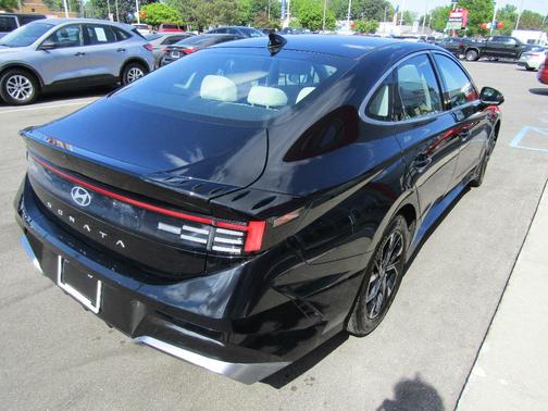 Black 2025 Hyundai SONATA SEL