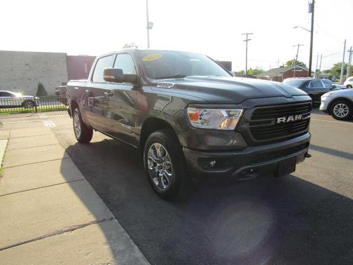 Gray 2019 RAM 1500 Big Horn