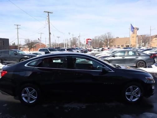 2023 Chevrolet Malibu 1FL