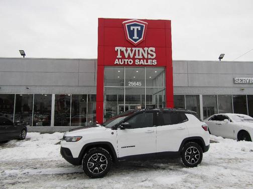 2025 Jeep Compass Trailhawk