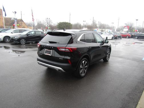 2023 Ford Escape Platinum