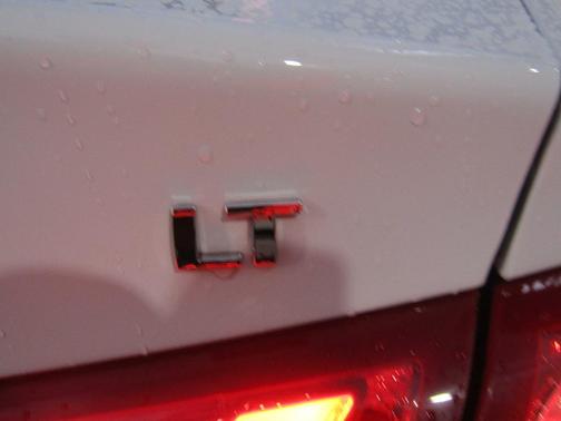 White 2022 Chevrolet Malibu LT