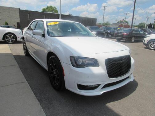 White 2020 Chrysler 300 Touring