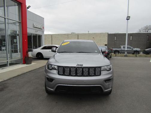 2020 Jeep Grand Cherokee Altitude