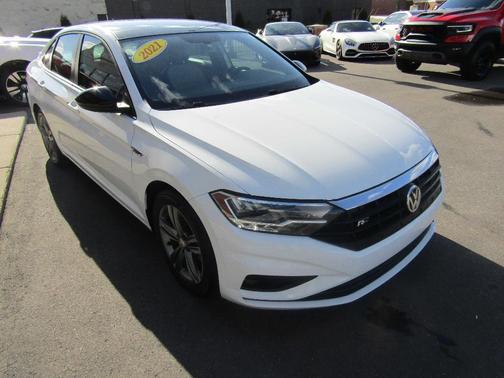 Pure White 2021 Volkswagen Jetta 1.4T R-Line