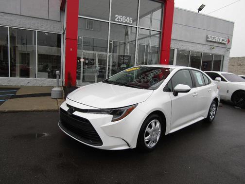 2025 Toyota Corolla LE