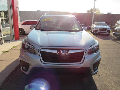 Ice Silver Metallic 2021 Subaru Forester Premium