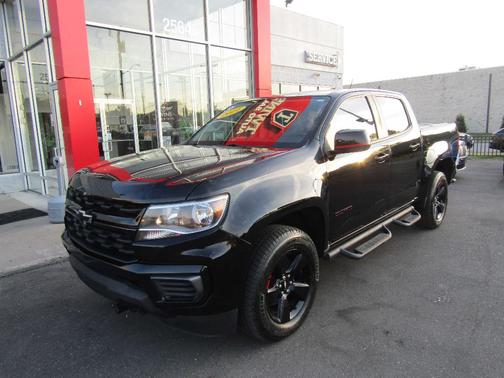 Black 2021 Chevrolet Colorado LT