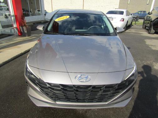 Gray 2023 Hyundai ELANTRA SEL