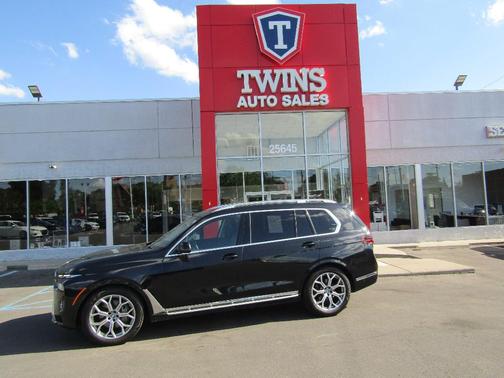 Black 2026 BMW X7 xDrive40i