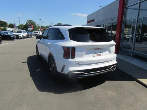 2023 Kia Sorento S