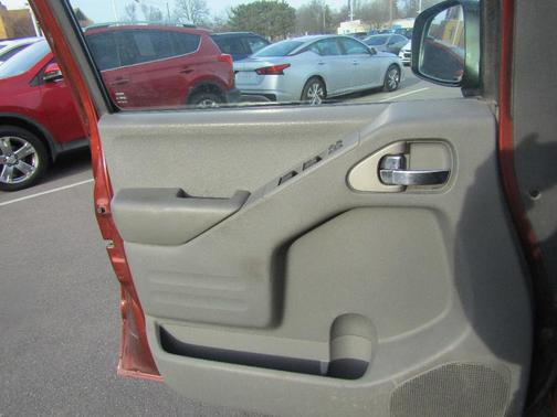 Forged Copper 2017 Nissan Frontier SV