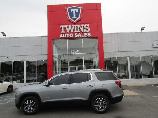 Gray 2023 GMC Acadia SLT