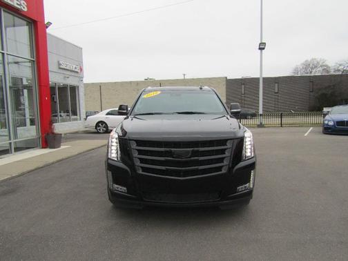 2019 Cadillac Escalade Luxury