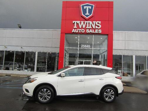 White 2018 Nissan Murano SL