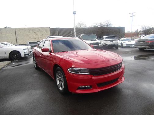 2016 Dodge Charger SXT