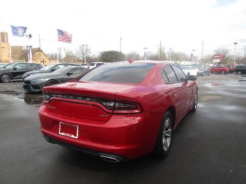 2016 Dodge Charger SXT