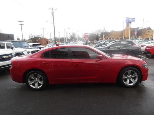 2016 Dodge Charger SXT