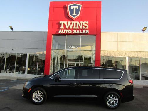 Black 2022 Chrysler Voyager LX