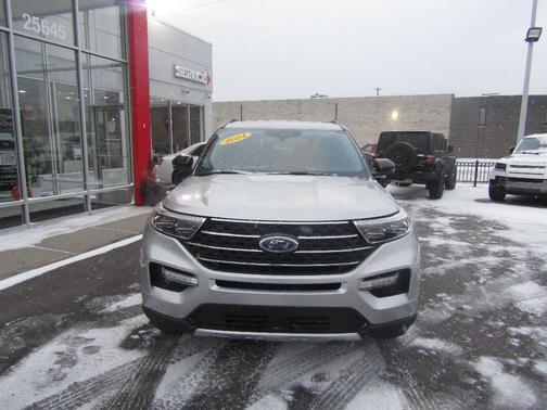 2024 Ford Explorer XLT