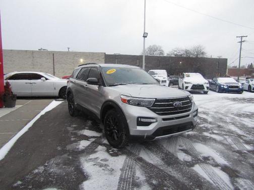 2024 Ford Explorer XLT