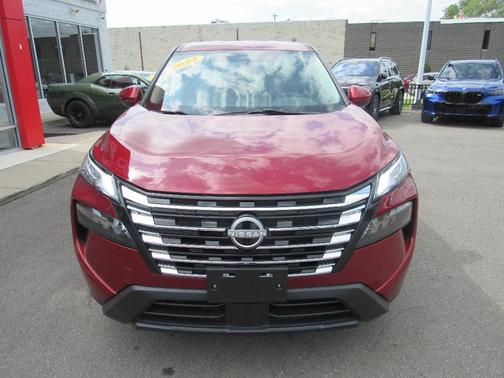 Scarlet Ember 2024 Nissan Rogue SV