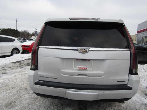2019 Cadillac Escalade ESV Premium Luxury