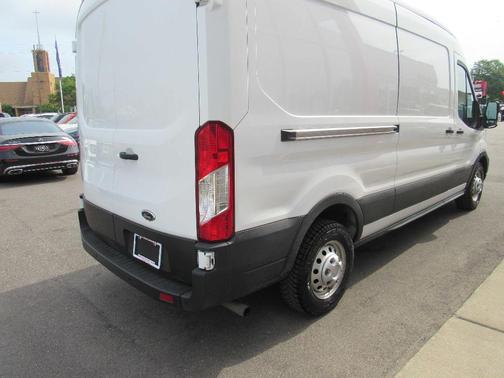 White 2022 Ford Transit-250 ROOF W/LWB