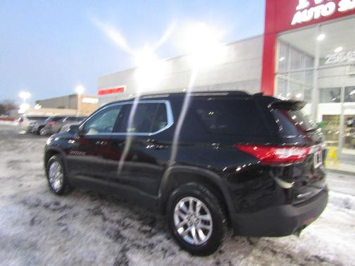 2021 Chevrolet Traverse LT Leather