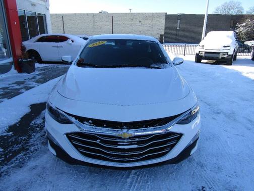 2025 Chevrolet Malibu LT