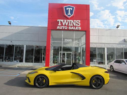 Yellow 2025 Chevrolet Corvette Stingray w/2LT