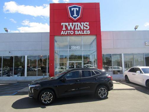 Black 2026 Chevrolet Trax LT