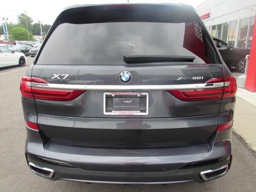 Gray 2019 BMW X7 xDrive50i