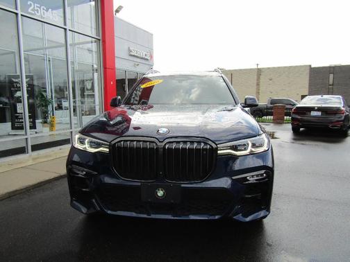 Blue 2020 BMW X7 M50i