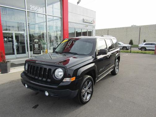 Black 2017 Jeep Patriot Sport