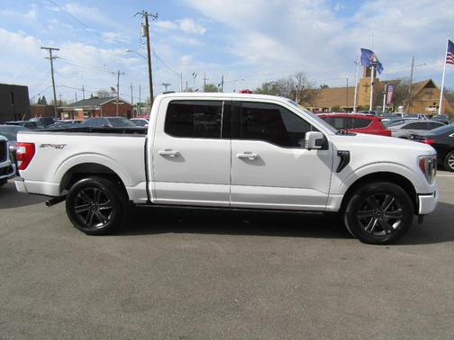 White 2023 Ford F-150 Lariat