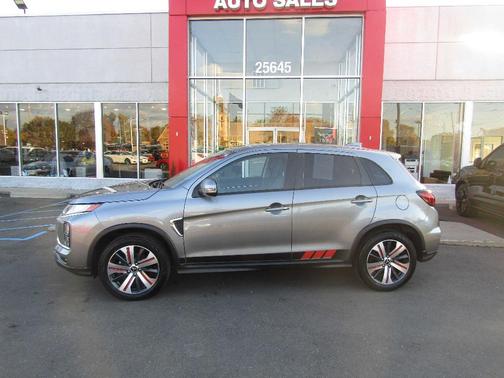 2023 Mitsubishi Outlander Sport SE