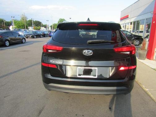 Black 2021 Hyundai TUCSON Value