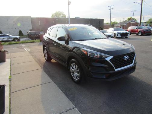 Black 2021 Hyundai TUCSON Value